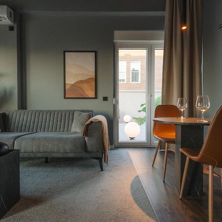 Etern Apart Hotel Приштина Экстерьер фото
