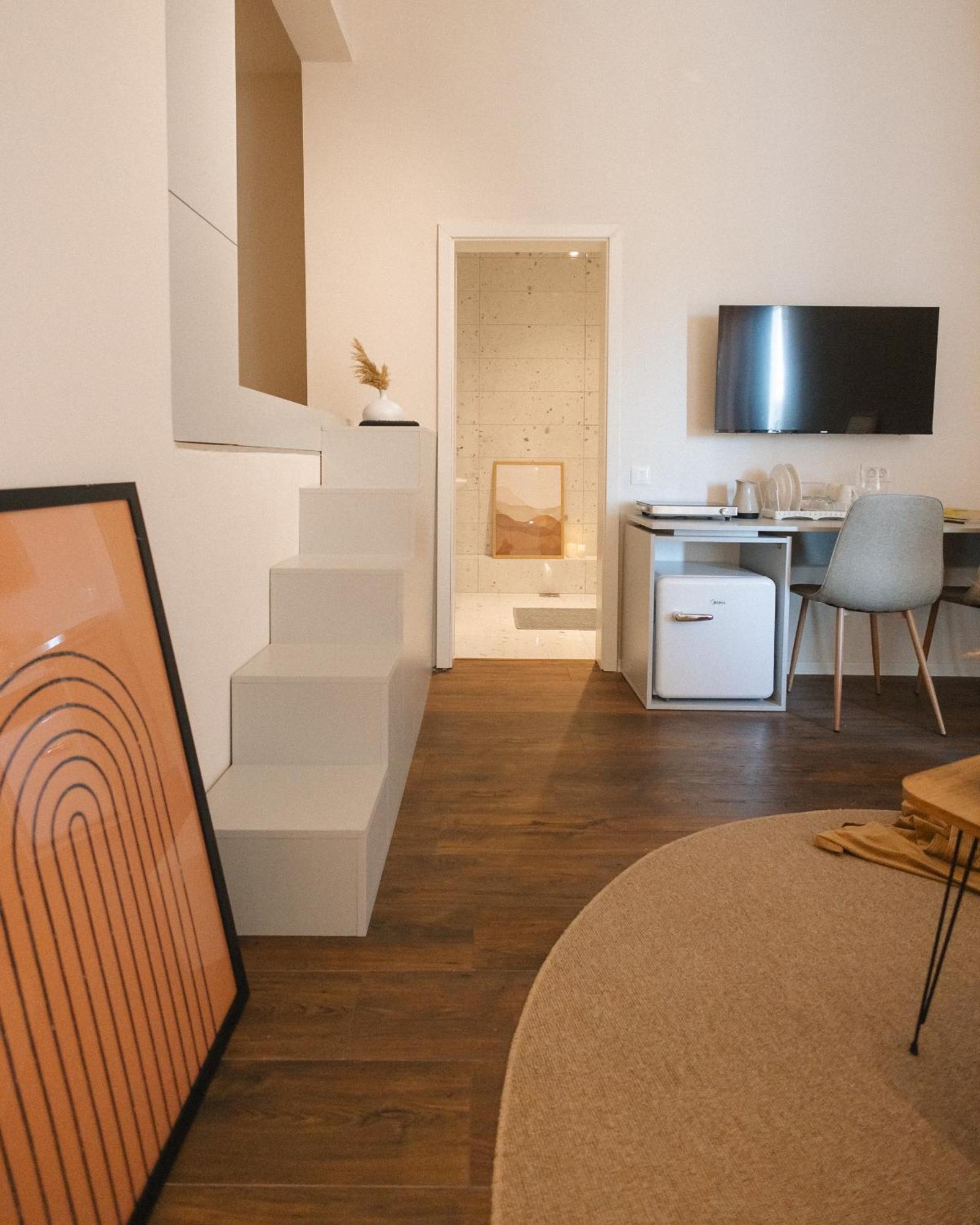 Etern Apart Hotel Приштина Экстерьер фото