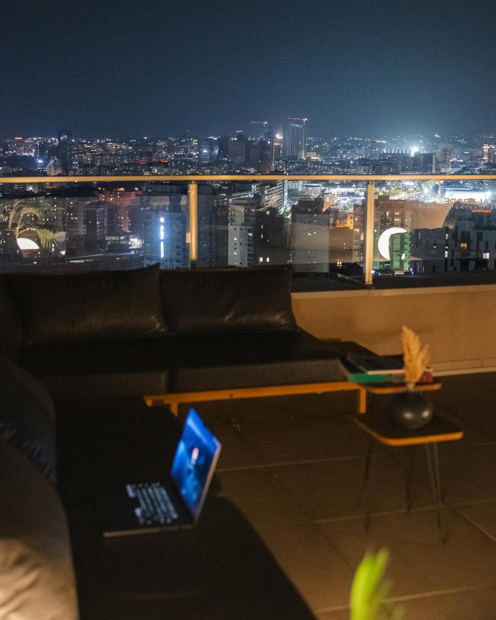 Etern Apart Hotel Приштина Экстерьер фото