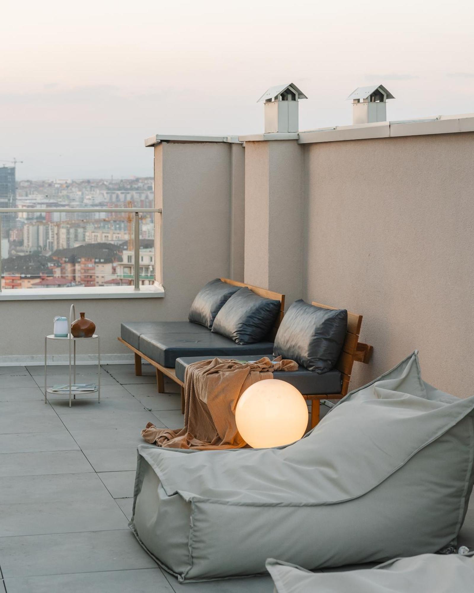 Etern Apart Hotel Приштина Экстерьер фото