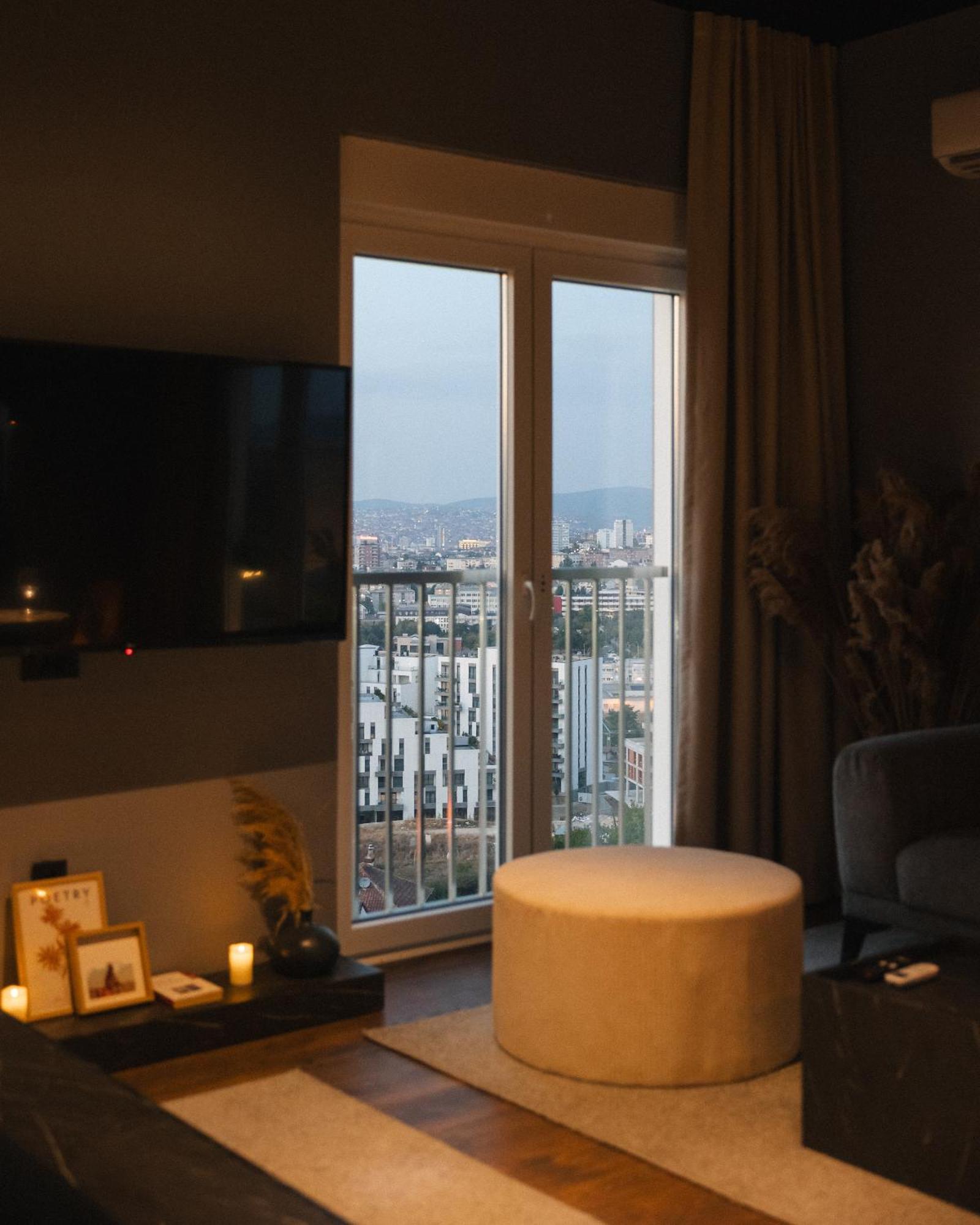 Etern Apart Hotel Приштина Экстерьер фото